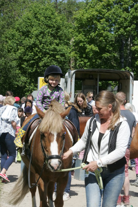 Ponnyridningen var ett populärt inslag.