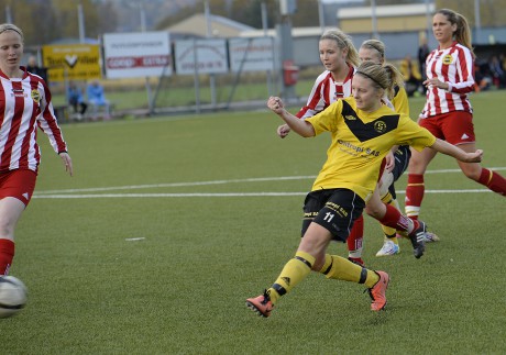Andrea Lindgren blev stor matchhjälte när hon sköt enda målet, 1-0 i den 75:e minuten.