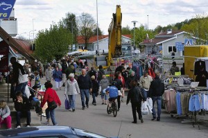 Trängseln var påtaglig längs Göteborgsvägen i Älvängen, inte minst beroende på ett pågående vägarbete.