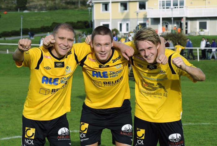 Triss i målskyttar. Niclas Elving, Gustav Vigelius och Peter Antonsson fixade målskörden mot IFK Åmål.