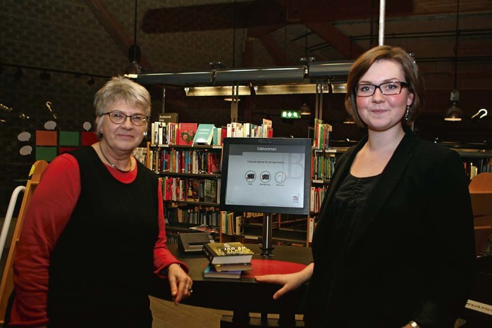 Bibliotekschef Eva Bünger och Kultur- och fritidsnämndens ordförande, Isabell Korn, är stolta över att kunna presentera satsningen Meröppna bibliotek.
