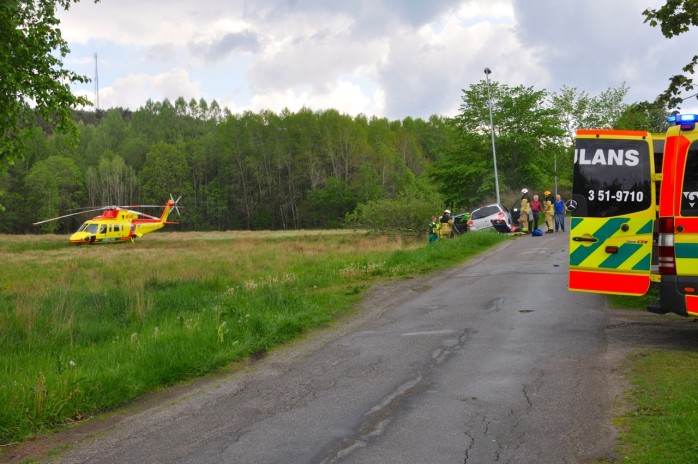 En singelolycka inträffade på Vikaredsvägen i Älvängen på tisdagseftermiddagen. Foto: Christer Grändevik