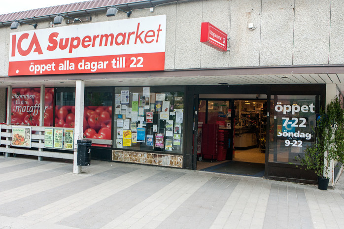 Ica Supermarket i Älvängen utsattes för ett inbrott tidigt på onsdagsmorgonen.