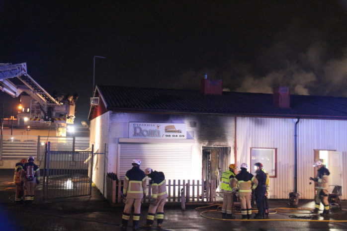 Pizzeria Roma i brand under natten till lördag.
Foto Christer Grändevik