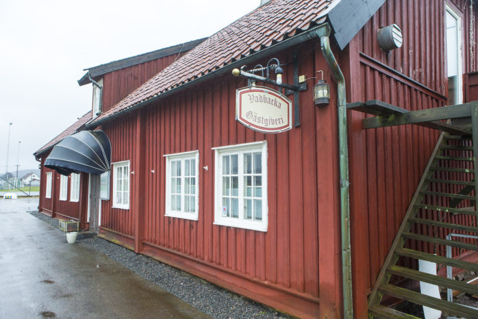 Det gamla gästgiveriet i Skepplanda har satt Ale på kartan, men inte på ett sätt som har glatt någon.