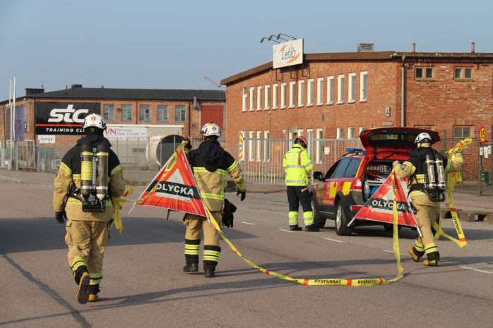Ett stort pådrag på söndagsmorgonen efter en misstänkt gasläcka. Foto: Christer Grändevik