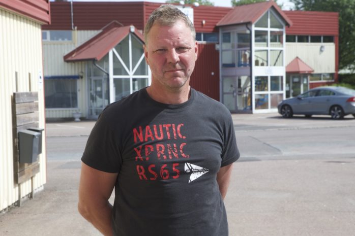 Martin Carlström slutar som tränare i Surte BK. 