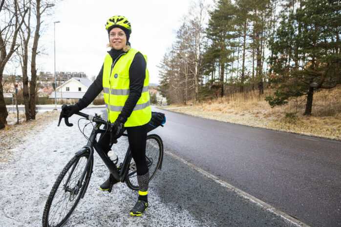 Maria Almestål från Bohus är en av tio vintercyklister i Ale kommun.
