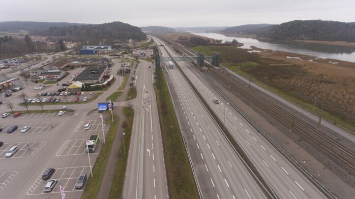 Motorvägen och dubbelspåret mellan Göteborg och Trollhättan har haft en positiv effekt för Ale.