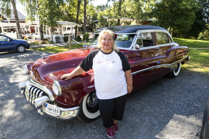 Laila Bohlin från Trestads Veteranbilklubb som arrangerar Ladies Run For Fun lördagen den 27 augusti. Vid lunchtid kommer ekipagen till Café Torpet i Skepplanda.