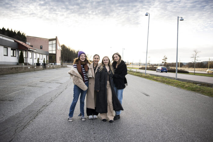 Johanna Sebbfalk, Amalia Isip, Maja Arvidson och Emma Lundsten utgör den kvartett som tillsammans bildar UF-företaget Speak Your Soul.