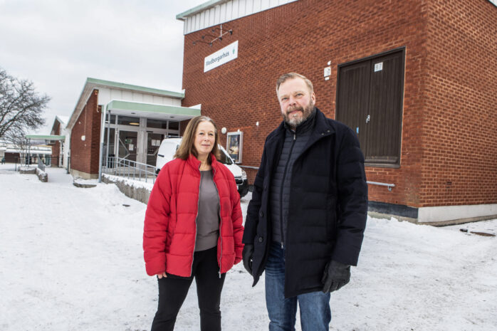 Marita Holmgren är föreståndare och Björn Norberg ordförande i Ale Folkets Hus. Innan jul tecknades ett nytt avtal med Ale kommun som sträcker sig över 2025.