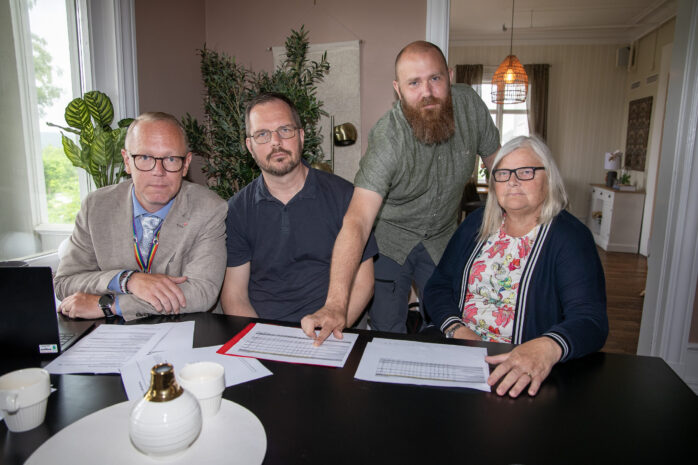 S+C presenterade sitt budgetförslag. Dennis Ljunggren (S), Henning Ankarudd (C), Johnny Sundling (S) och Anette Håkansson (S).